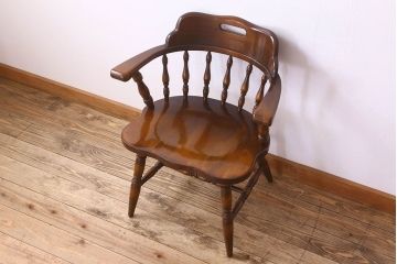 中古　飛騨産業キツツキマーク　穂高シリーズ　キャプテンチェア