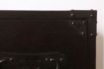 アンティーク家具　古民具・骨董　古い木製のアンティーク時代箪笥ローボード(引き出し)