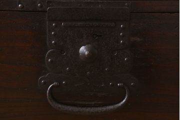 アンティーク家具　古民具・骨董　古い木製のアンティーク時代箪笥ローボード(引き出し)