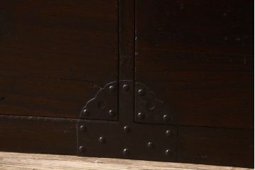 アンティーク家具　古民具・骨董　古い木製のアンティーク時代箪笥ローボード(引き出し)