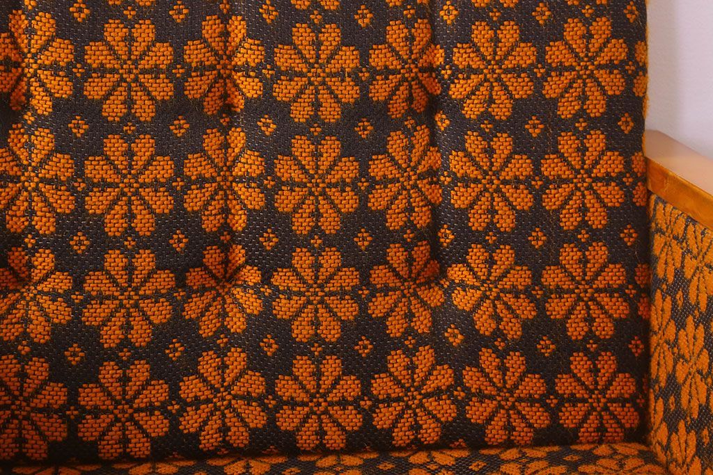 レトロ家具　オランダビンテージ　ブナ材　レトロな花柄のかわいい1人掛けソファ(2)