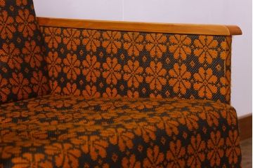 レトロ家具　オランダビンテージ　ブナ材　レトロな花柄のかわいい1人掛けソファ(2)