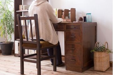 アンティーク家具　おしゃれなアンティーク片袖机(デスク)