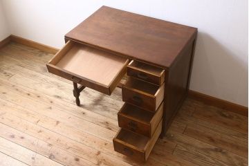 アンティーク家具　おしゃれなアンティーク片袖机(デスク)