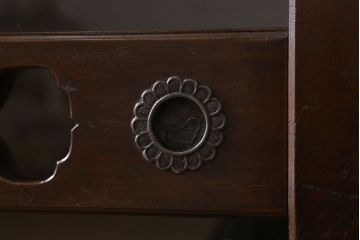 アンティーク家具　古民具・骨董　脚付き!モダンな四尺水屋箪笥サイドボード