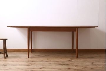 北欧家具　ビンテージ　シンプルなダイニングテーブル(エクステンションテーブル)