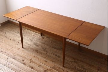 北欧家具　ビンテージ　シンプルなダイニングテーブル(エクステンションテーブル)
