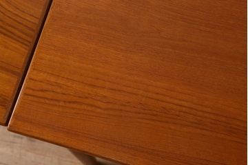 北欧家具　ビンテージ　シンプルなダイニングテーブル(エクステンションテーブル)
