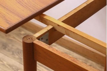 北欧家具　ビンテージ　シンプルなダイニングテーブル(エクステンションテーブル)