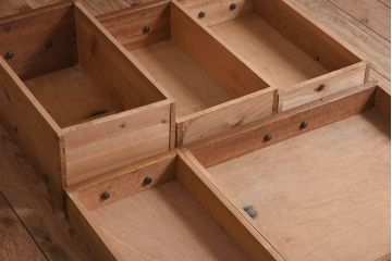 レトロ家具　ラワン材製　シンプル　昭和レトロな古い木の片袖机(2)