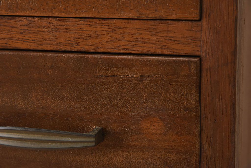 レトロ家具　ラワン材製　シンプル　昭和レトロな古い木の片袖机(2)