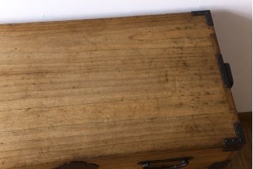 アンティーク家具　ふくら雀金具　明治期　かくしあり!総桐材の上品な帳場箪笥(桐箪笥、桐たんす)