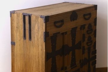 アンティーク家具　ふくら雀金具　明治期　かくしあり!総桐材の上品な帳場箪笥(桐箪笥、桐たんす)