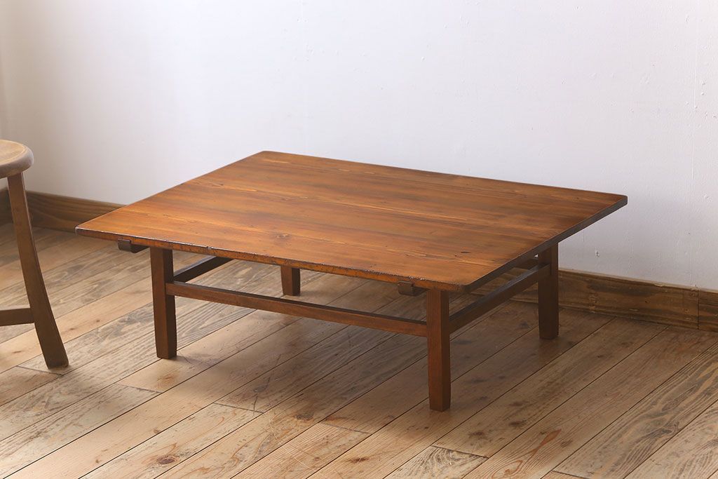 アンティーク家具　古い檜製のシンプルなローテーブル(センターテーブル)