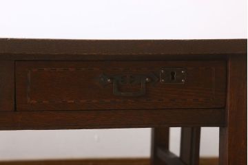 アンティーク家具　象嵌　栓材製　天板一枚板!大正ロマンスタイルの上質なアンティーク文机