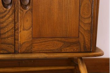 ヴィンテージ家具　イギリスビンテージ　ERCOL(アーコール)　ルームディバイダー(飾り棚)