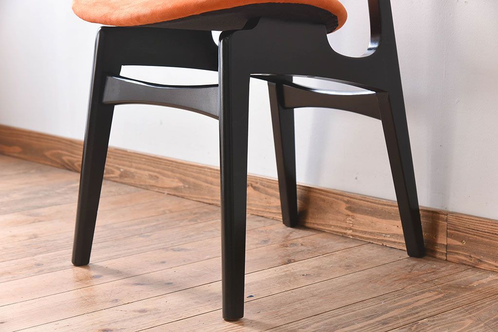 ヴィンテージ家具　G-PLAN　北欧ビンテージ　BB(Black&Brass)シリーズ　バタフライチェア(ダイニングチェア)(1)