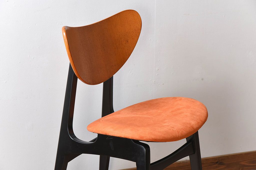 ヴィンテージ家具　G-PLAN　北欧ビンテージ　BB(Black&Brass)シリーズ　バタフライチェア(ダイニングチェア)(2)