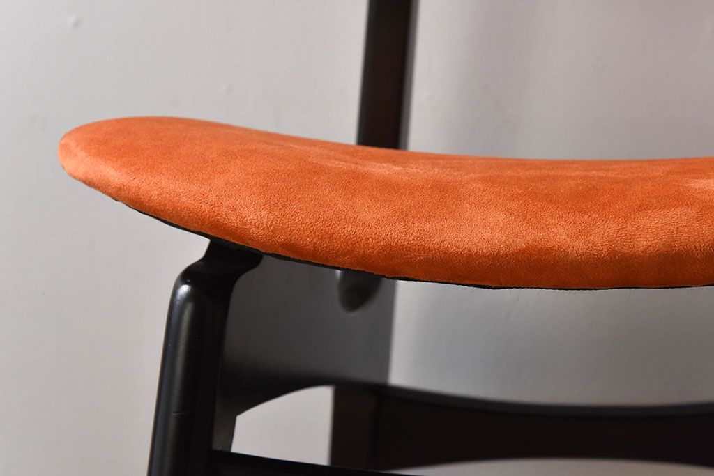 ヴィンテージ家具　G-PLAN　北欧ビンテージ　BB(Black&Brass)シリーズ　バタフライチェア(ダイニングチェア)