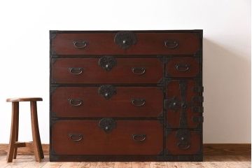 アンティーク家具　明治期の衣装箪笥　和製アンティーク　一本物　杉材製