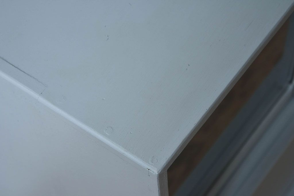 アンティーク家具　ペイント　水色がかったグレーカラーの小さなアンティーク収納棚