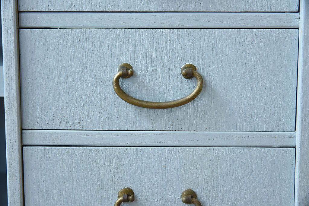 アンティーク家具　ペイント　水色がかったグレーカラーの小さなアンティーク収納棚