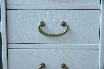 アンティーク家具　ペイント　水色がかったグレーカラーの小さなアンティーク収納棚