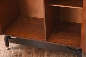 ヴィンテージ家具　G-PLAN　北欧ビンテージ　BBシリーズ　ハンガー掛け付きキャビネット(ワードローブ)