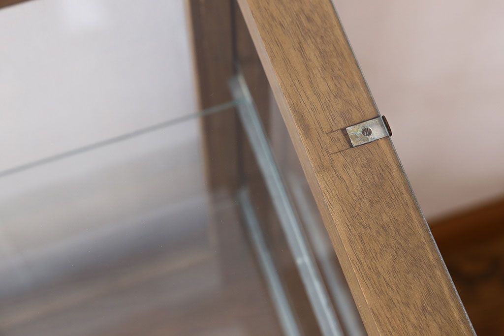 アンティーク家具　脚付き!シンプルなアンティークガラスケース(ショーケース)