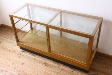 レトロ家具　昭和レトロ　古いナラ材製のシンプルなガラスケース(ショーケース)