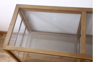 レトロ家具　昭和レトロ　古いナラ材製のシンプルなガラスケース(ショーケース)