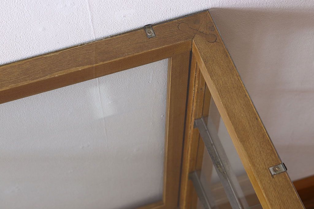 レトロ家具　昭和レトロ　古いナラ材製のシンプルなガラスケース(ショーケース)