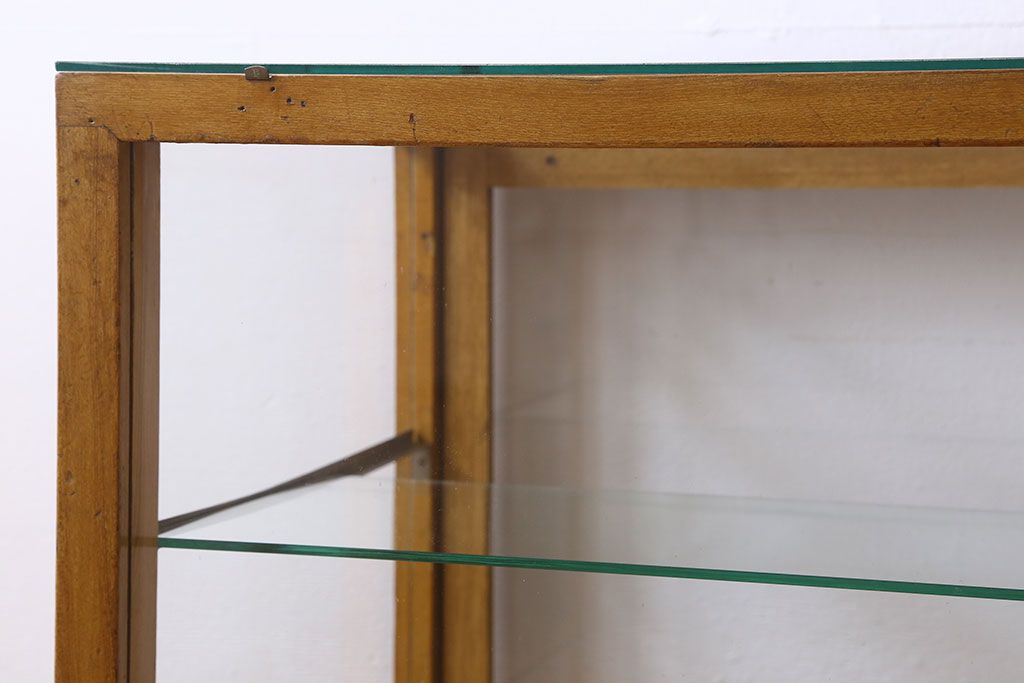 レトロ家具　昭和レトロ　古いナラ材製のシンプルなガラスケース(ショーケース)