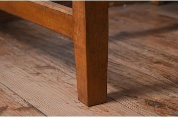 レトロ家具　シンプル　昭和レトロな古い木の片袖机　ブナ材製