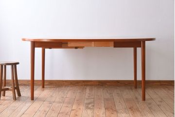 ヴィンテージ家具　北欧ビンテージ　TROEDS社製　エクステンションテーブル