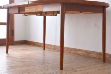ヴィンテージ家具　北欧ビンテージ　TROEDS社製　エクステンションテーブル