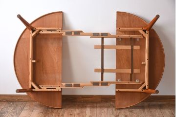 ヴィンテージ家具　北欧ビンテージ　TROEDS社製　エクステンションテーブル