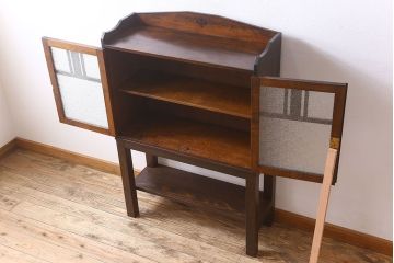 アンティーク家具　大正ロマン　脚付き!ダイヤガラス扉のアンティークブックケース(本箱)