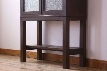 アンティーク家具　大正ロマン　脚付き!ダイヤガラス扉のアンティークブックケース(本箱)