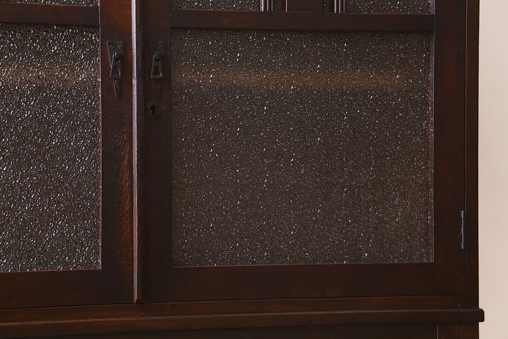 アンティーク家具　大正ロマン　脚付き!ダイヤガラス扉のアンティークブックケース(本箱)