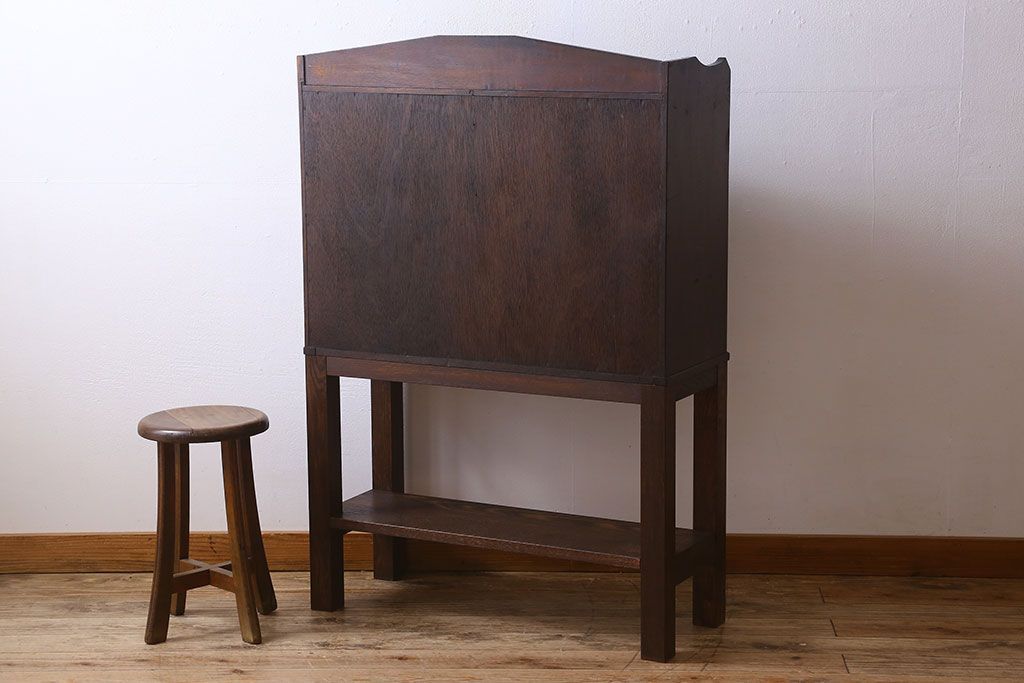 アンティーク家具　大正ロマン　脚付き!ダイヤガラス扉のアンティークブックケース(本箱)