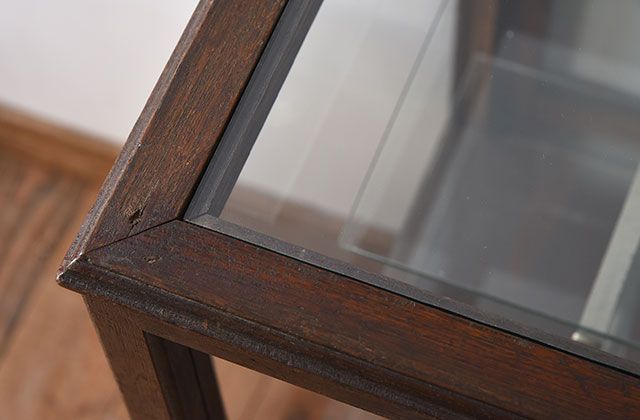 レトロ家具　昭和レトロなアンティークガラスケース(ショーケース)