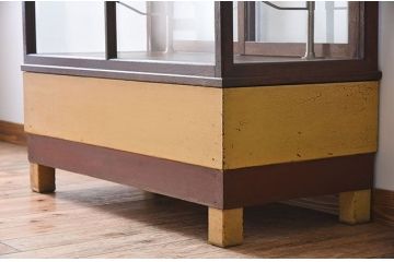 レトロ家具　昭和レトロなアンティークガラスケース(ショーケース)