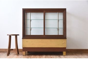 レトロ家具　昭和レトロなアンティークガラスケース(ショーケース)