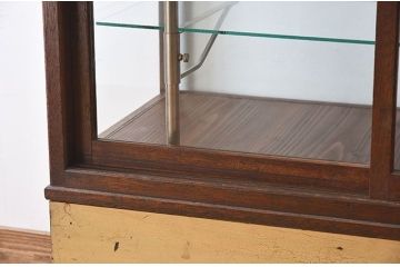 レトロ家具　昭和レトロなアンティークガラスケース(ショーケース)