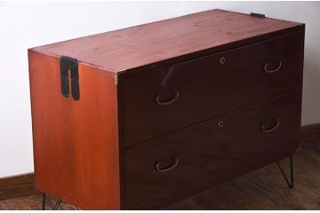 アンティーク家具　鉄脚付き時代箪笥ローボード　前面欅材　和製アンティーク