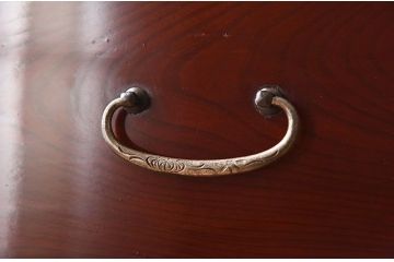 アンティーク家具　鉄脚付き時代箪笥ローボード　前面欅材　和製アンティーク