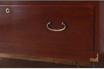 アンティーク家具　鉄脚付き時代箪笥ローボード　前面欅材　和製アンティーク