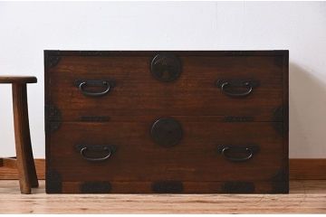 アンティーク家具　丸金具付き!アンティークの時代箪笥ローボード　前桐材製(桐箪笥、桐たんす)