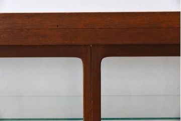 アンティーク家具　古い木のアンティークガラスケース(ショーケース)　ロータイプ